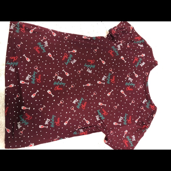 Apt. 9 size medium v-neck tee - Picture 4 of 6